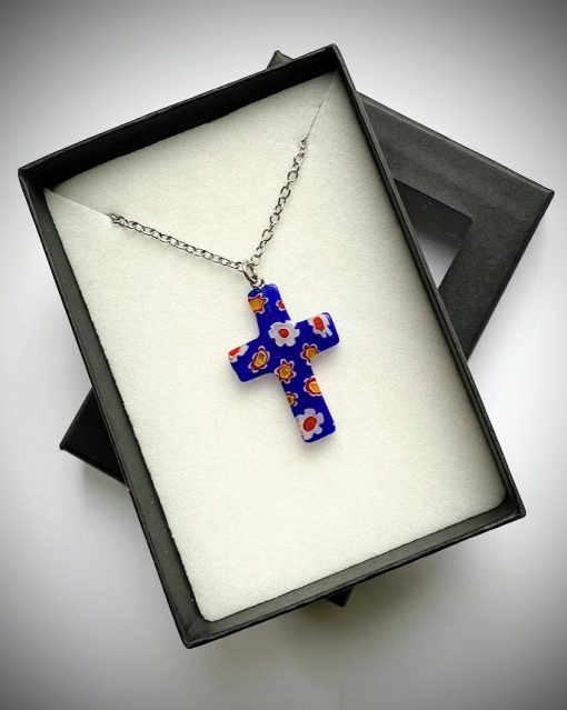 Lasiristi tummansininen