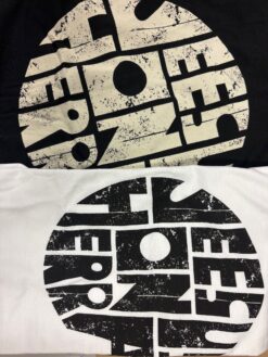 Jeesus on Herra T-Paita (Naisten malli)