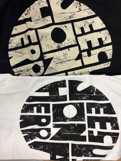 Jeesus on Herra T-Paita (Naisten malli)